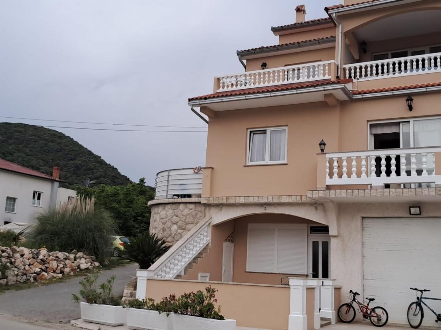 Apartments Mig - With Beautiful Garden Supetarska Draga Exterior photo