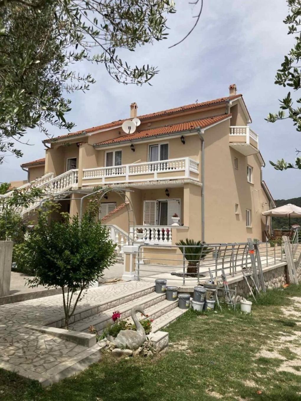 Apartments Mig - With Beautiful Garden Supetarska Draga Exterior photo