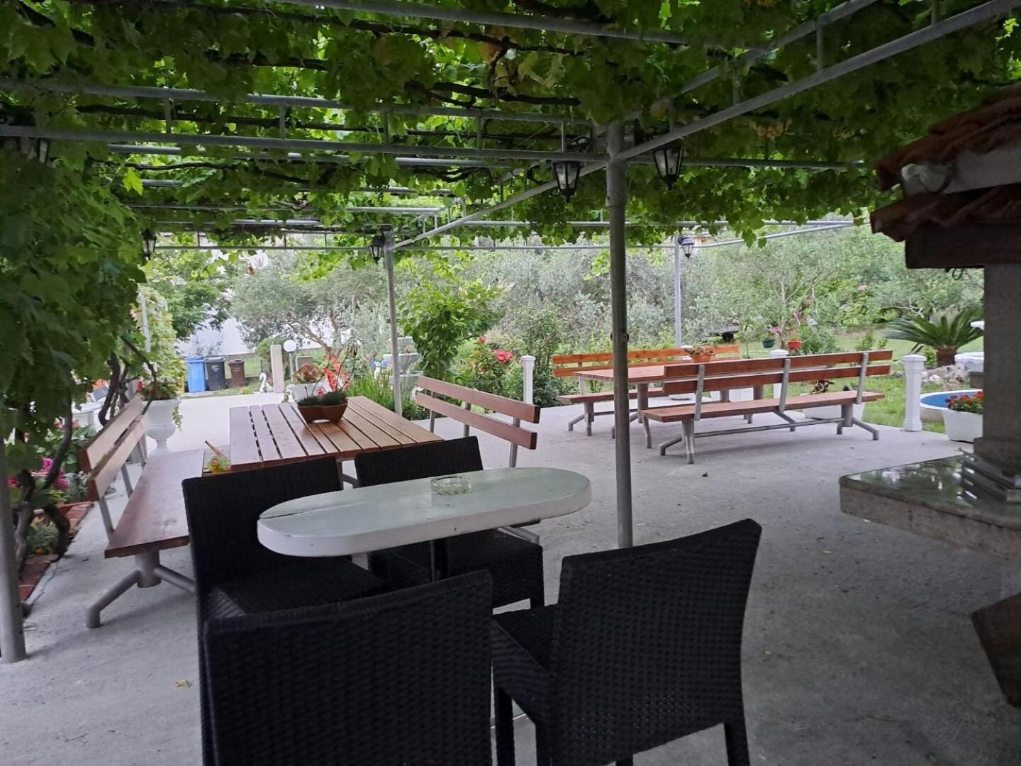 Apartments Mig - With Beautiful Garden Supetarska Draga Exterior photo